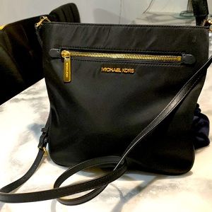 MICHAEL KORS CROSSBODY BAG